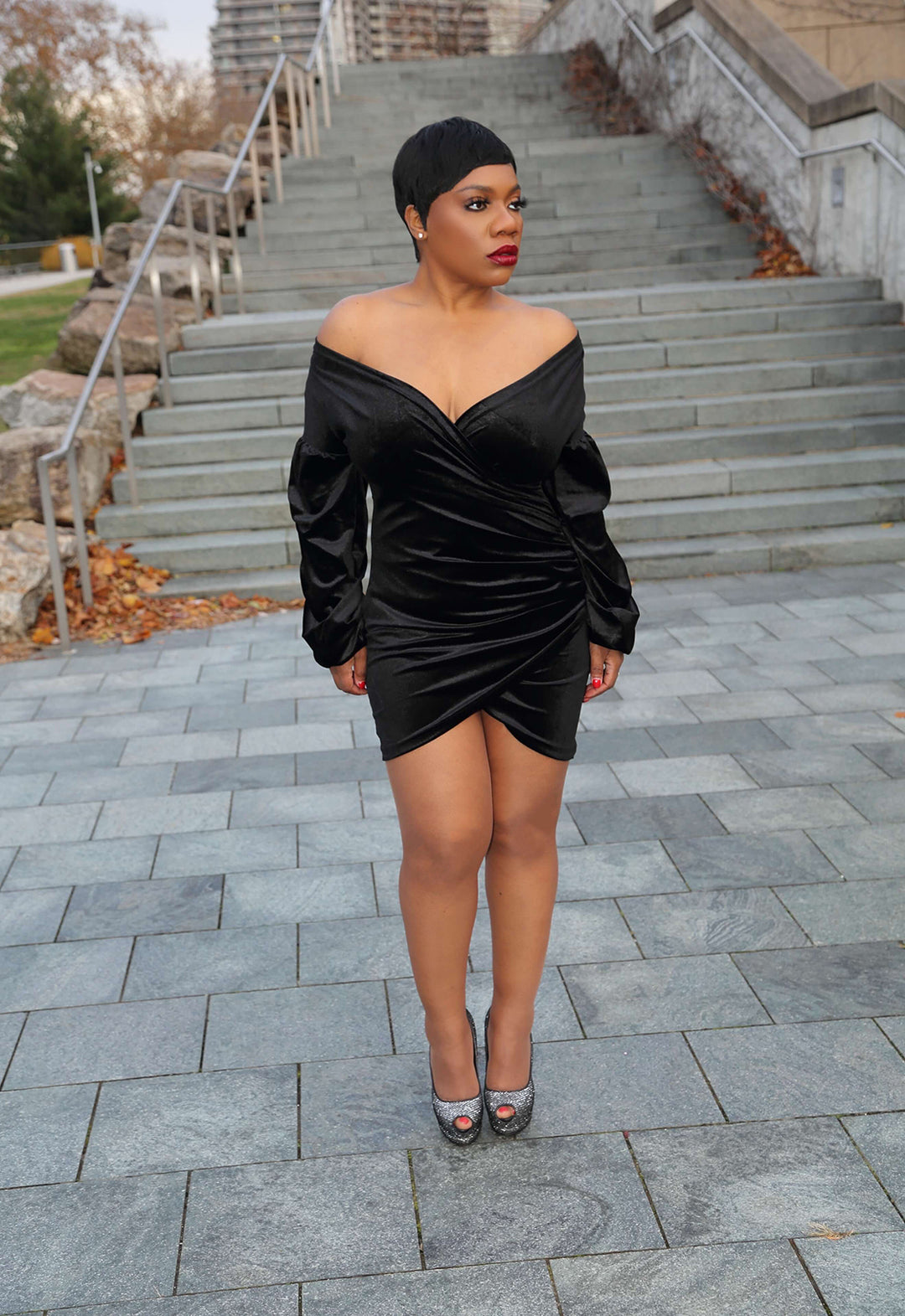 Ruched Velvet Dress | Chloerae S (4-6) / Black Ruched Velvet Dress | Chloerae S (4-6) / Black